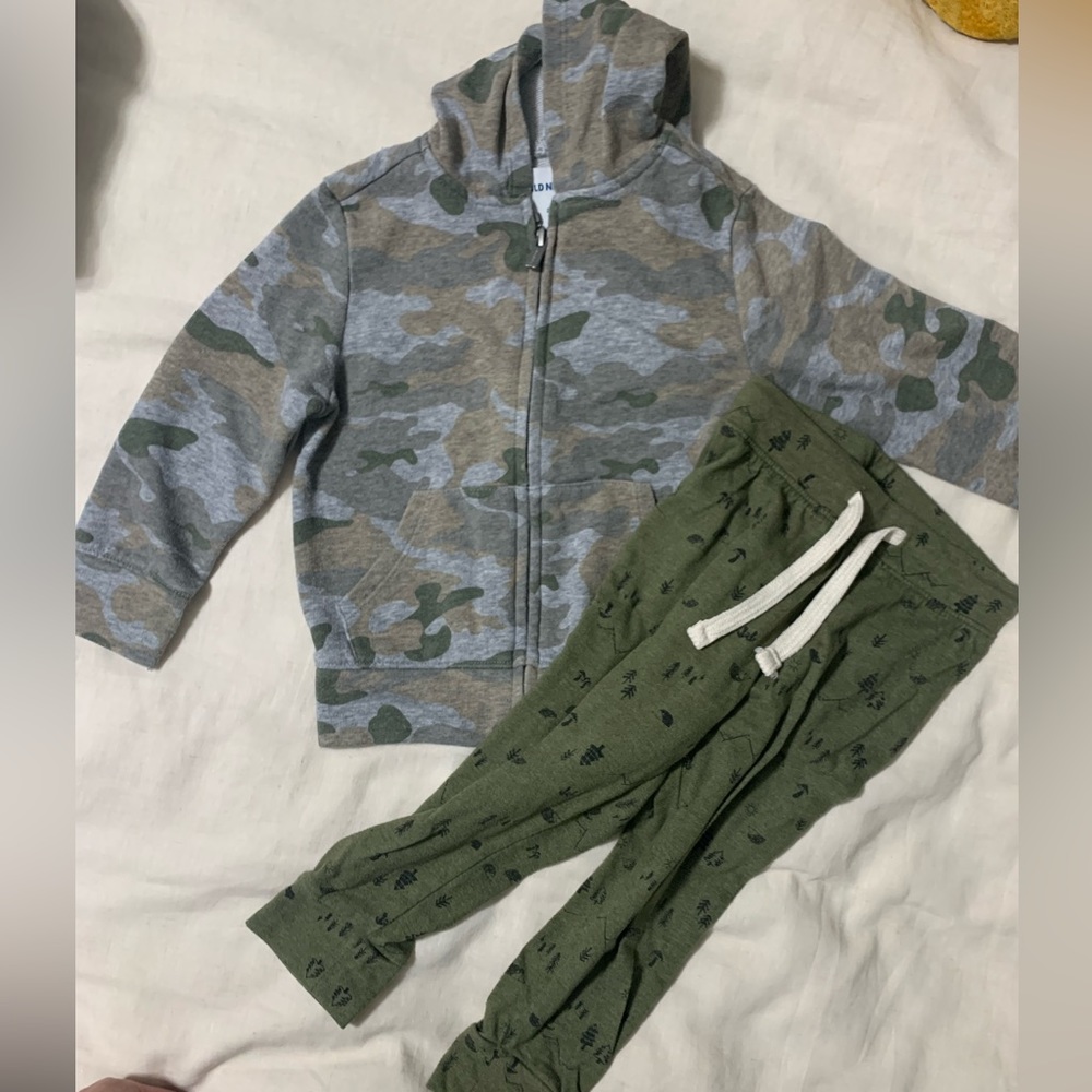 Old navy zip up & pants
